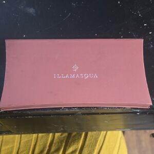 Illamasqua Dusty Rose Makeup Palette